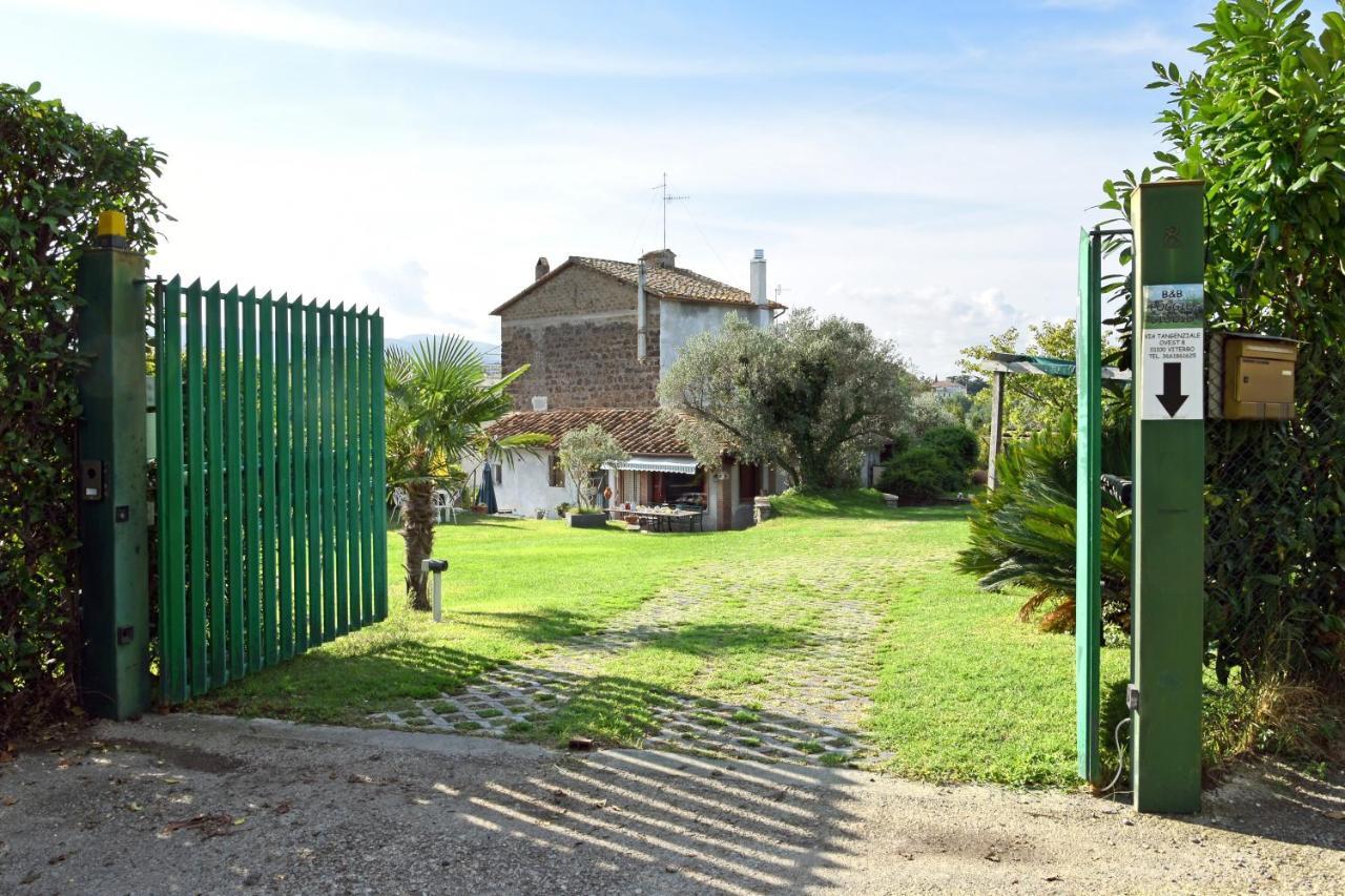 Bed and Breakfast La Finestra Di Umberto Vicino Al Centro Con Parcheggio Privato Viterbo Exteriér fotografie