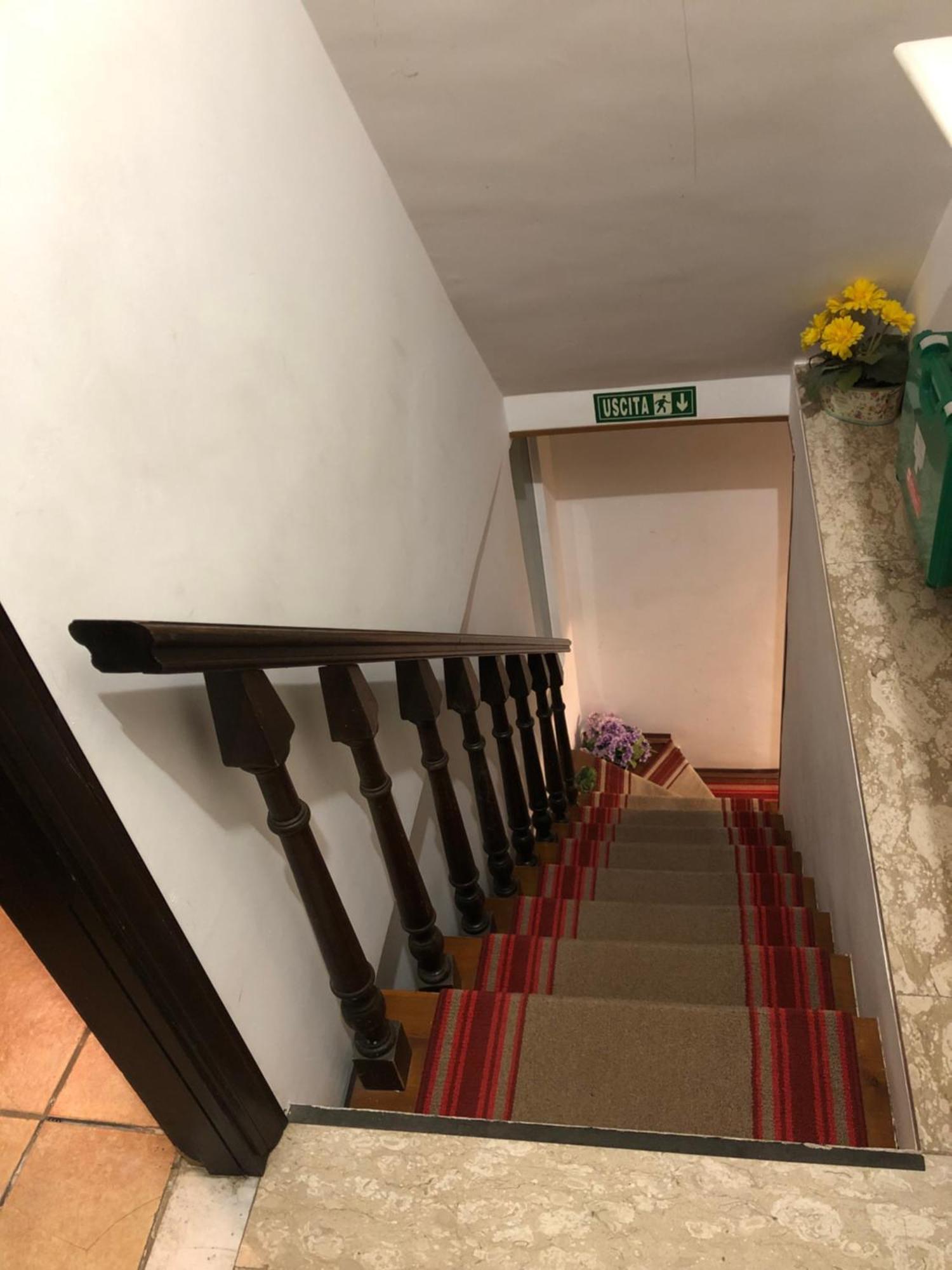 Bed and Breakfast La Finestra Di Umberto Vicino Al Centro Con Parcheggio Privato Viterbo Exteriér fotografie